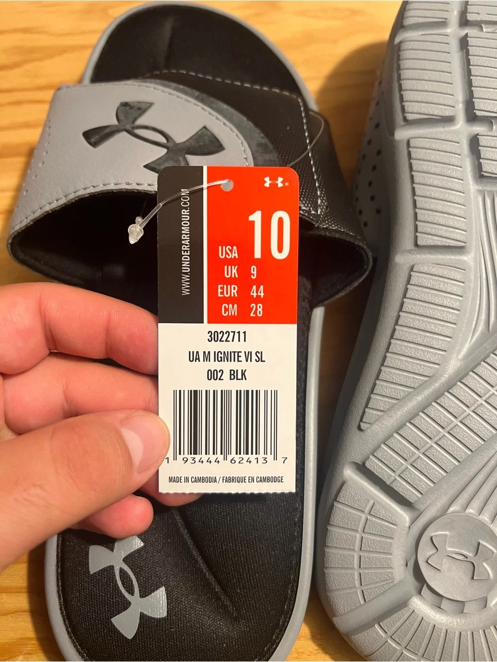 Under Armour Kids Gray & Black Adjustable Slide Sandals